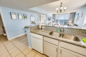 Interior - New 3BR King Suite with Direct Oceanfront End Unit (Myrtle Beach)