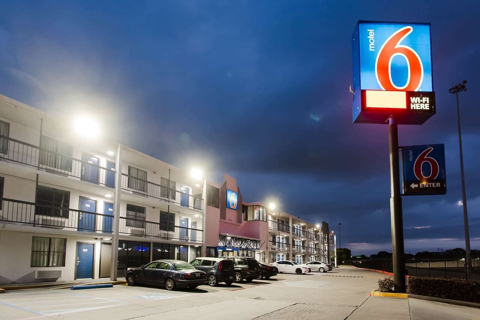 Photo - Studio 6 Houston TX Medical Center NRG Stadium