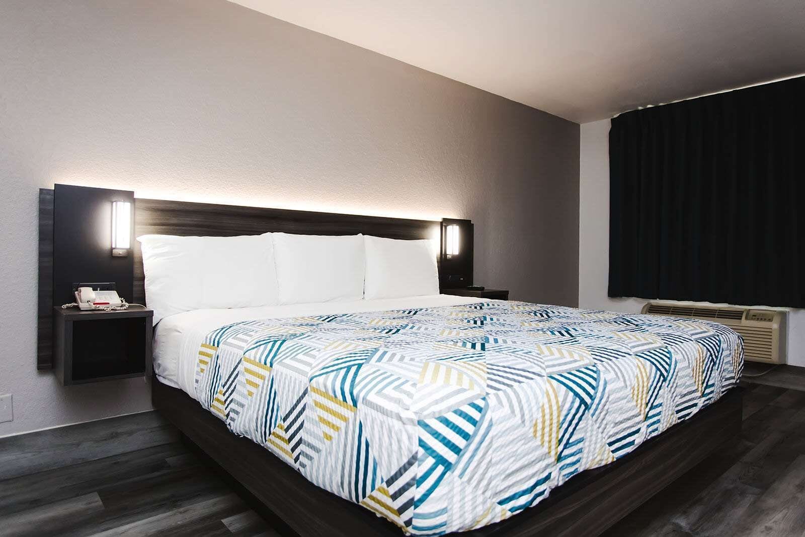 Photo - Studio 6 Houston TX Medical Center NRG Stadium