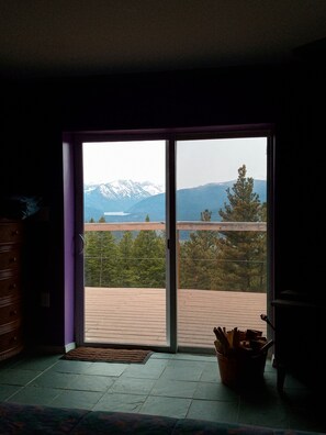 Interior - Real stone cabin, wake to million dollar views, abundant wildlife... (Hamilton)