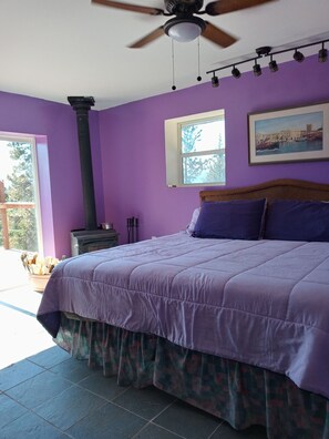 1 bedroom, bed sheets, wheelchair access - Real stone cabin, wake to million dollar views, abundant wildlife... (Hamilton)