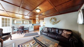 Family Cabin, 2 Bedrooms, Fireplace, Lake View | Living area | 32-inch flat-screen TV with satellite channels, TV, DVD player - Marr's Mountain Cabins (Red Feather Lakes)