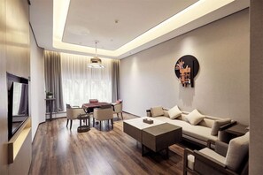Games room - Howard Johnson by Wyndham Tianxiaqiguan Hotel Xingwen (Yibin)