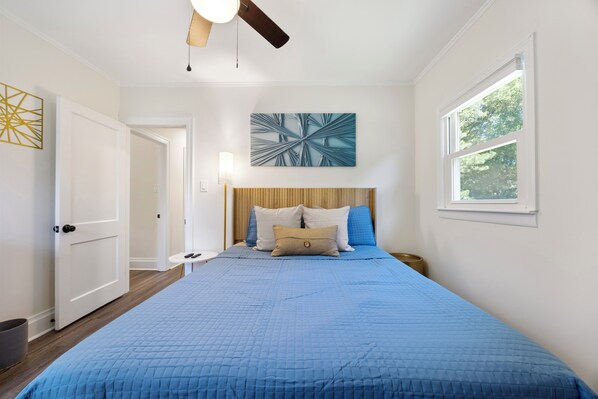 2 bedrooms, iron/ironing board, travel cot, WiFi