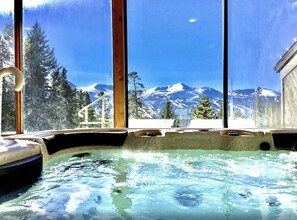 Interior - Gold Point Resort 3-Bedroom - Amazing View - Pet Friendly Breckenridge Lodging.  (Breckenridge)