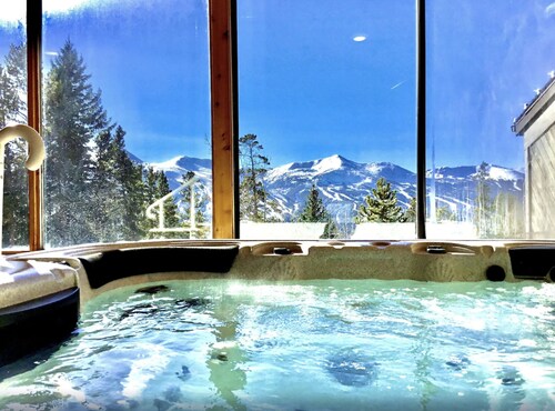 Gold Point Resort 3-Bedroom - Amazing View - Pet Friendly Breckenridge Lodging. 