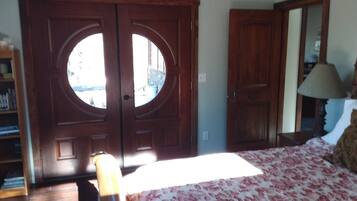 1 chambre, bureau, Wi-Fi gratuit, draps fournis