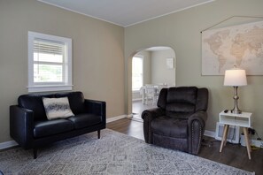 TV - The Diamond House  (Mansfield)