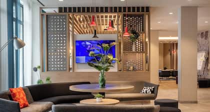 Holiday Inn Express Munich North by IHG