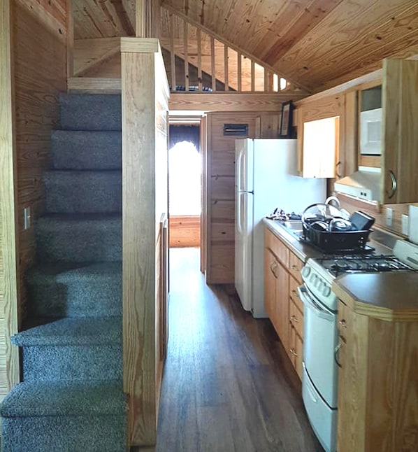 Cottage #8 | Private kitchen