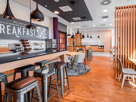 Daily buffet breakfast (EUR 17.9 per person)