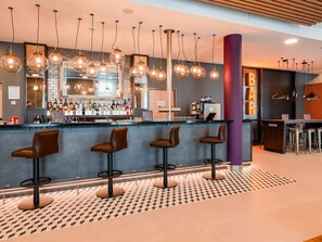 Bar (on property) - Premier Inn Mannheim City Centre (Mannheim)