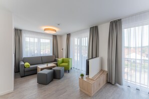 Télévision, table de tennis de table