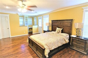 Luxury House, 5 Bedrooms, Non Smoking | 5 bedrooms, free WiFi, bed sheets