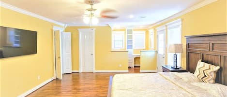 Luxury House, 5 Bedrooms, Non Smoking | 5 bedrooms, free WiFi, bed sheets