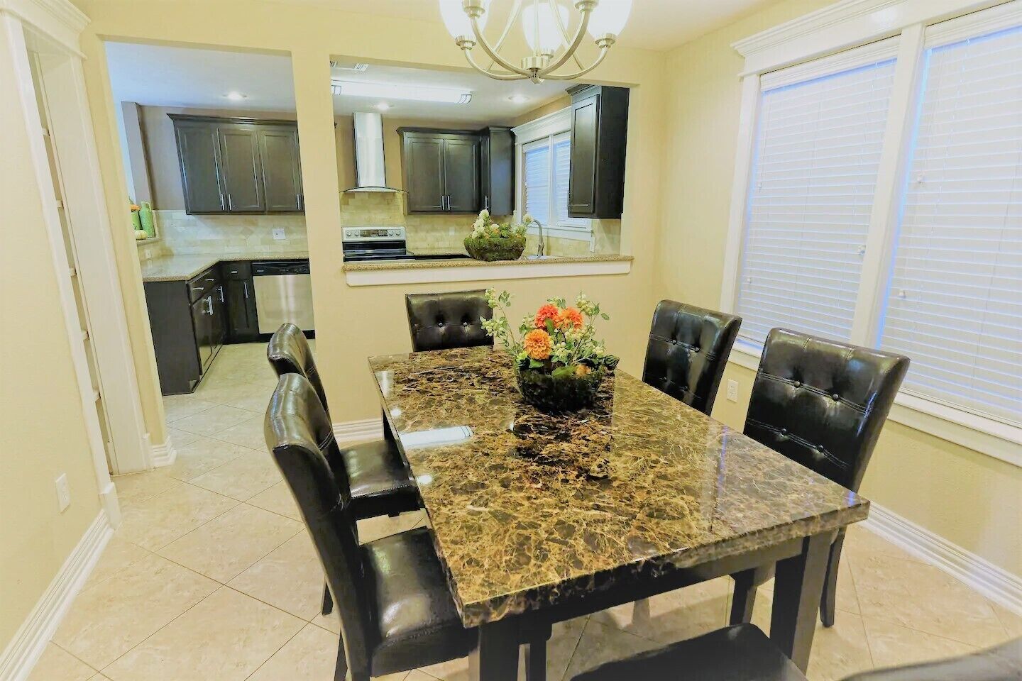 Luxury House, 5 Bedrooms, Non Smoking | Dining room