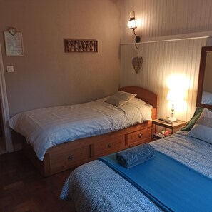 1 bedroom, WiFi, bed sheets