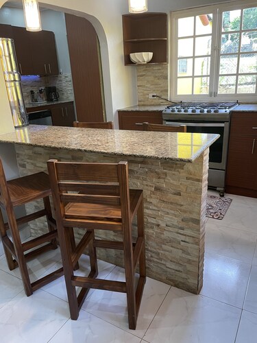 Charming house with pool minutes from the beach!