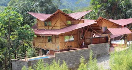 Comfortable cabin, with diverse landscapes and the spectacular Santodomingo river
