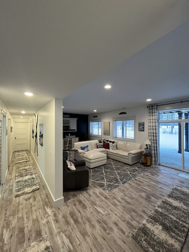 Located on the #7 Tee at the  Bestie Valley Golf Course at Crystal Mountain