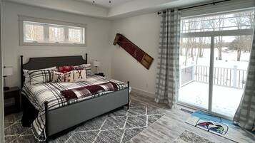 5 bedrooms, free WiFi, bed sheets