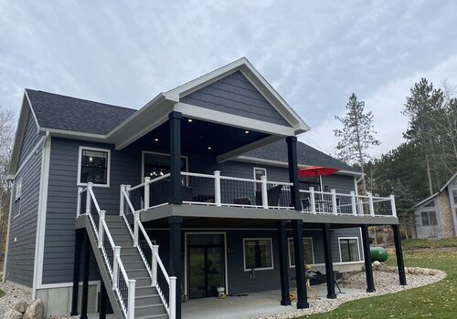 Located on the #7 Tee at the  Bestie Valley Golf Course at Crystal Mountain