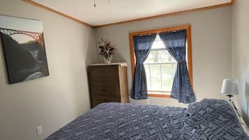 3 Schlafzimmer, BĂŒgeleisen/BĂŒgelbrett, WLAN, BettwĂ€sche