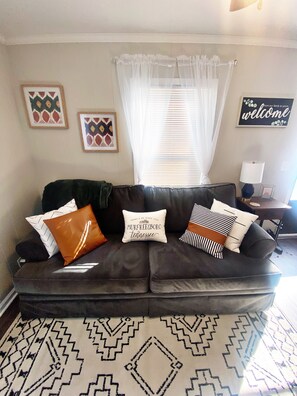 Smart-TV, Bücher, Arbeitsbereiche