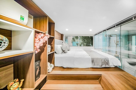 Minibar, wifi gratis y ropa de cama