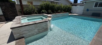 Cozy Pool & Jacuzzi Home with Game Room