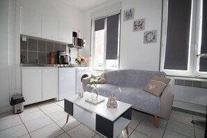 TV - Cosy and well equipped stay in Fère (La Fère)