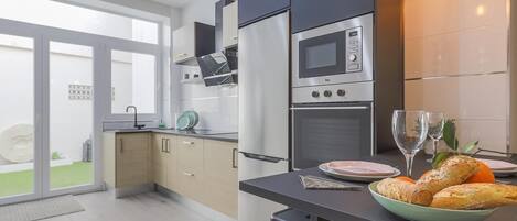 Fridge, microwave, oven, coffee/tea maker