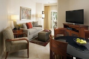 TV - Desert Oasis Villa- 4 min from world-class golf. (Scottsdale)