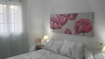 2 camere, ferro/asse da stiro, Wi-Fi gratuito, lenzuola