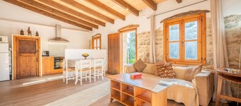 Villa 'Finca Marina Pollença' met bergzicht, privézwembad & Wi-Fi
