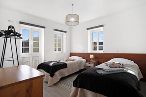 3 habitaciones, tabla de planchar con plancha y wifi gratis 