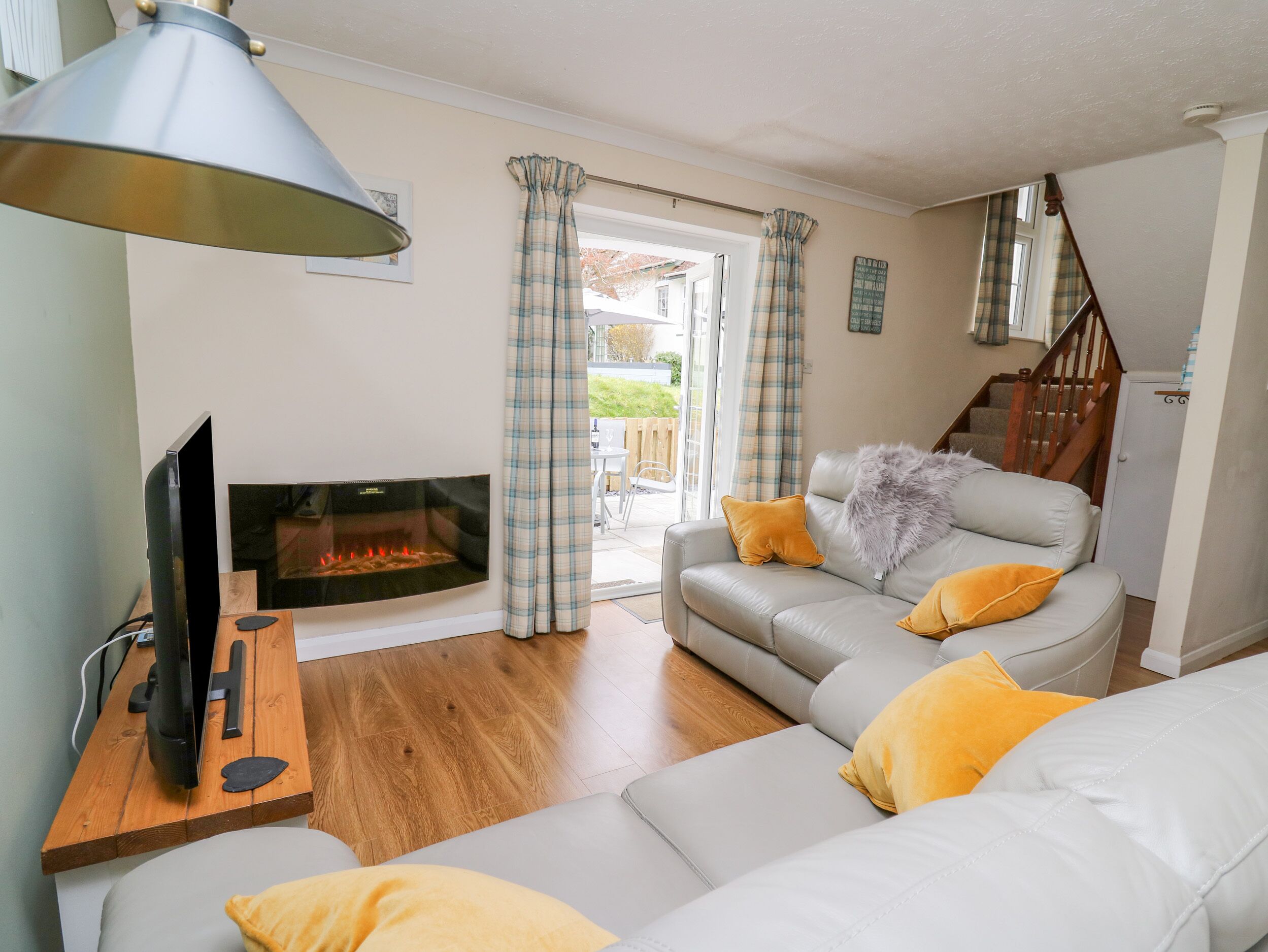 Oak Tree Cottage, Family Friendly, With A Garden In Aberporth - Aberporth