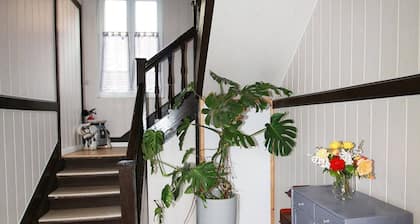 La Fère Du Siècle - Spacious apartment in city center