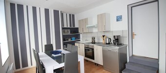 Santorini - Wohnung mit geschmackvoller Dekoration im Herzen von Fère