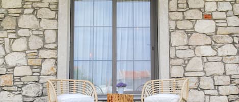 Deluxe Double Room, 1 Queen Bed, Garden Area | Frette Italian sheets, premium bedding, down comforters, free minibar