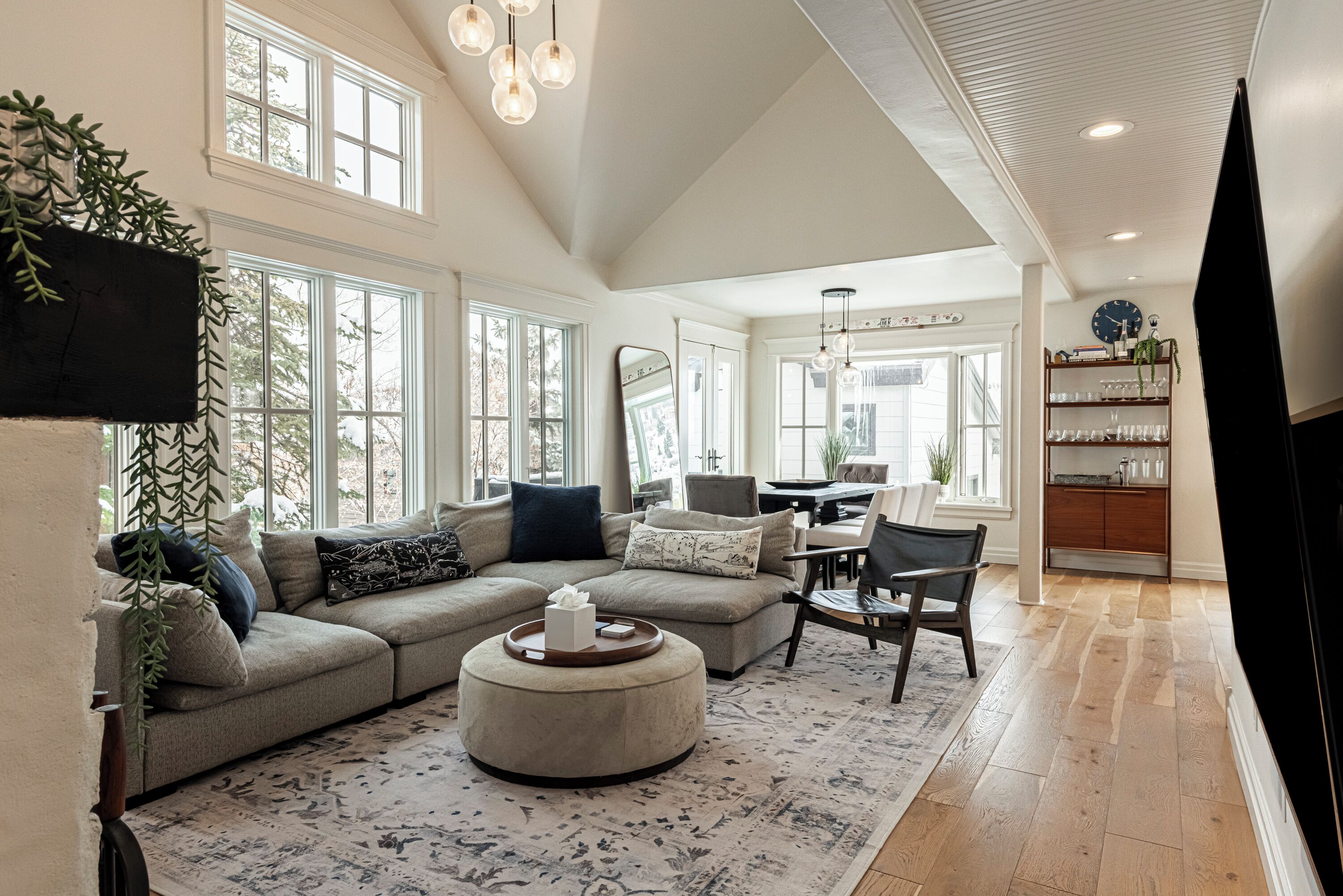 Smart TV, fireplace, printers