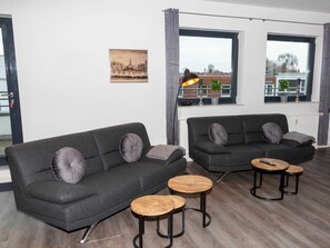 Imagen sin descripción, 3 de 23, botón