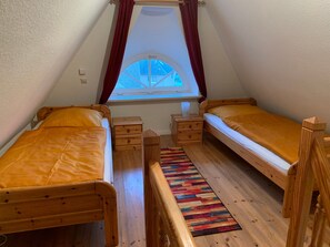 3 quartos, berço de viagem, Wi-Fi