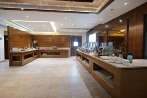 Desayuno buffet incluido todos los días