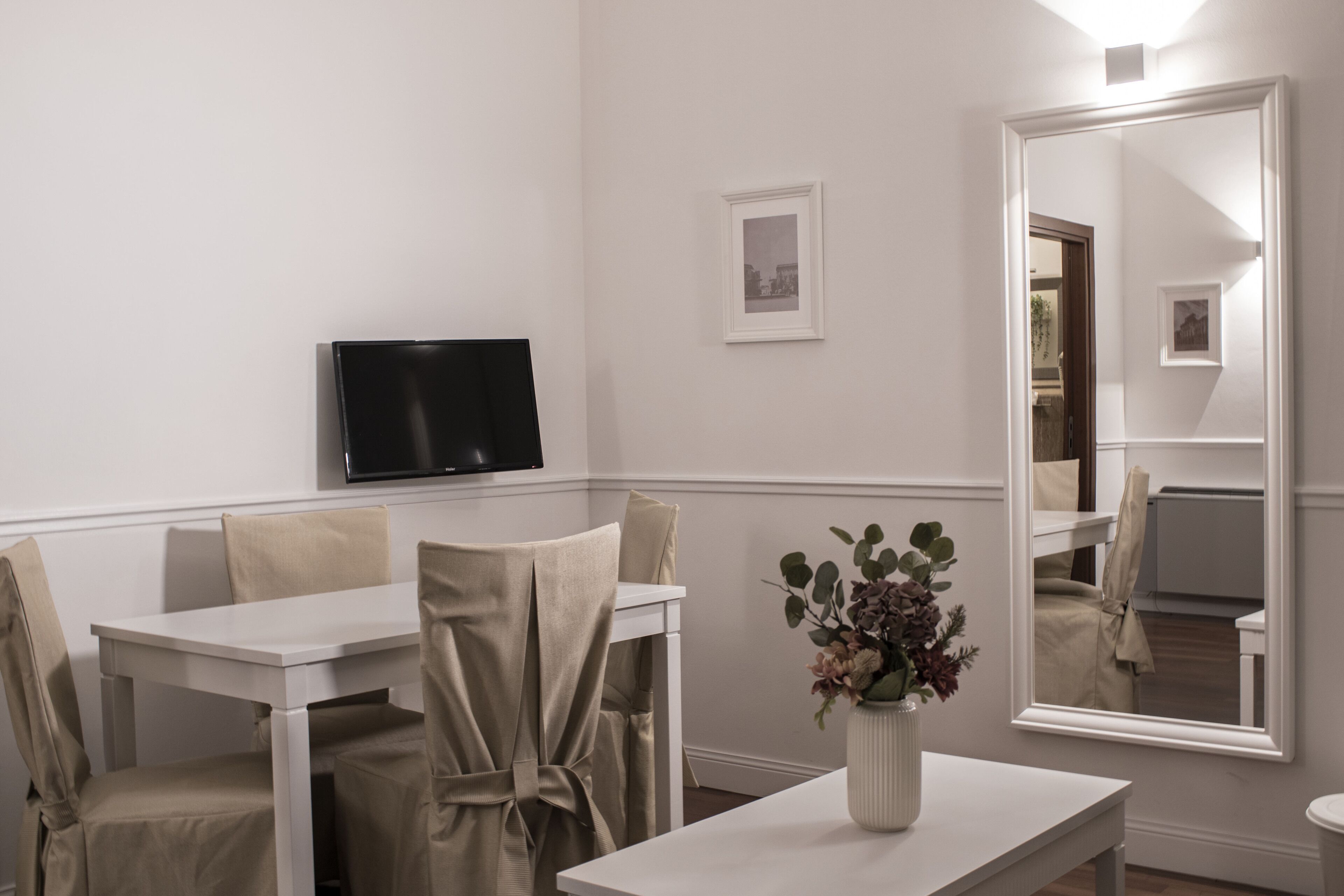 Family Room | Hypo-allergenic bedding, down comforters, minibar, in-room safe