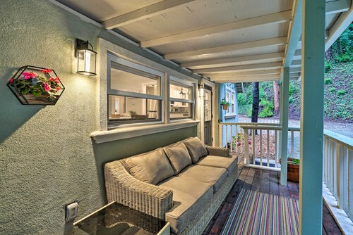 California Cottage < 4 Mi to Redwood Hiking Trails