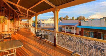 Commercial Travellers House