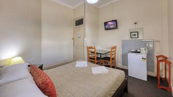 Free WiFi, bed sheets