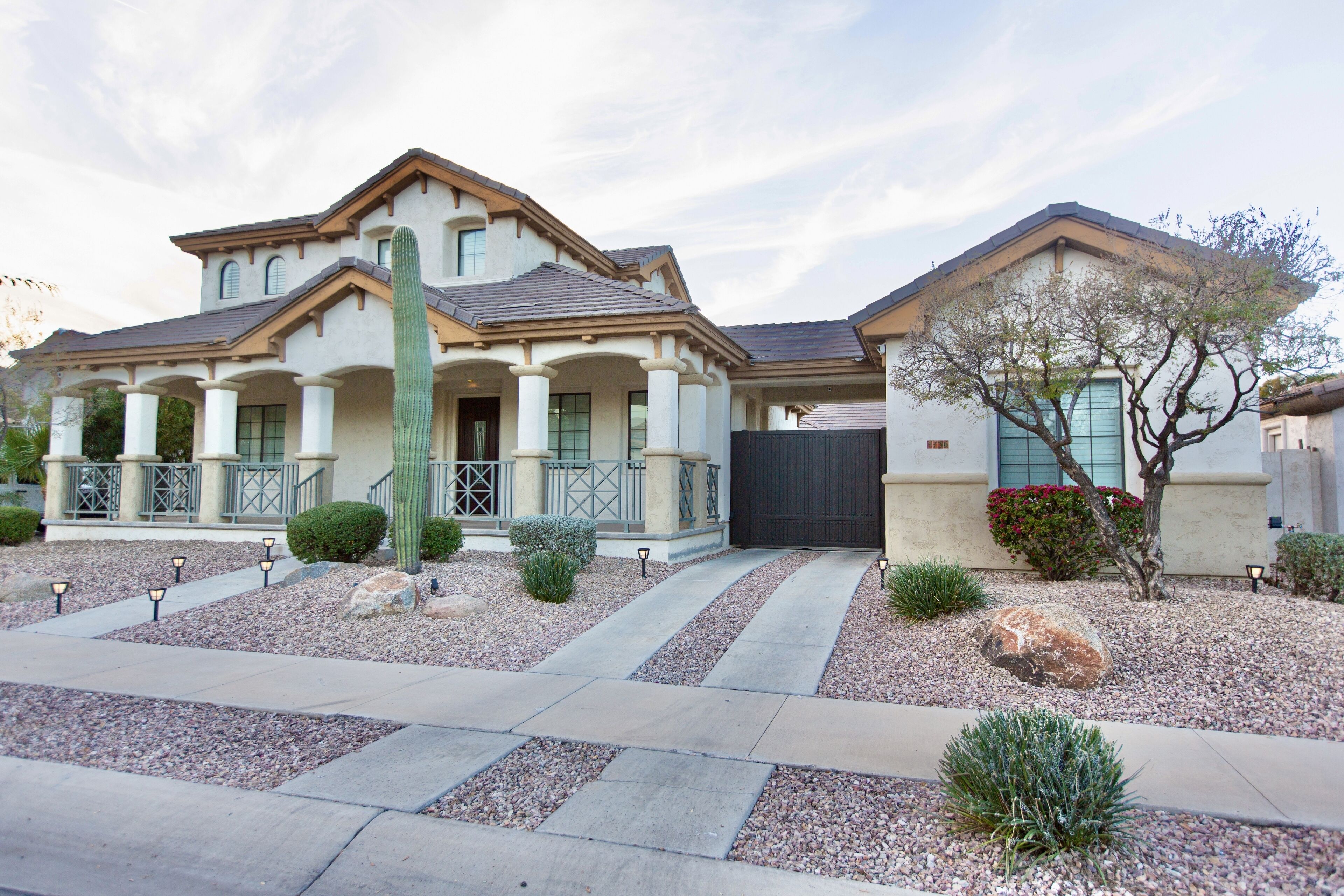Private Gated 5bdrm/ 6bath HEATED Pool & Spa, Gym, Pool Table, Basketball Court