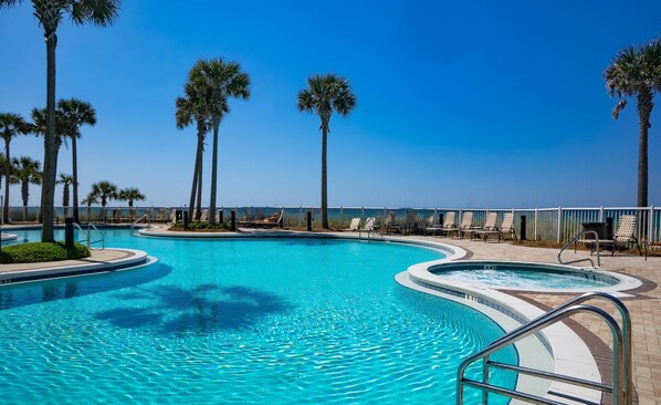 A heated pool - Grand Panama 2004. Huge Balcony with the best views. VIP Beach Service. 5 Star! (Panama City Beach)